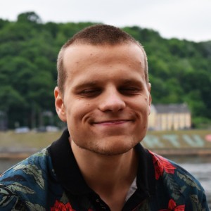 user-avatar
