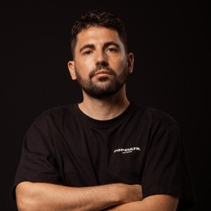 user-avatar