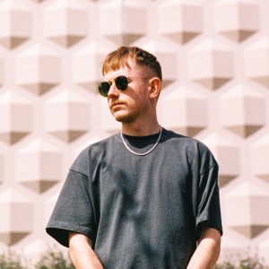 user-avatar