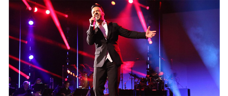 'Despacito' Rules Latin Grammys