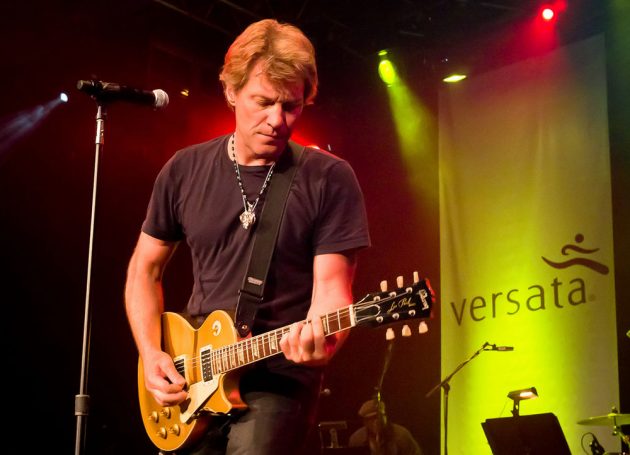 Bon Jovi Reunites For Rock Hall Of Fame