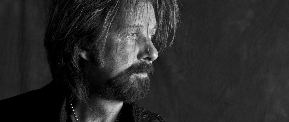 Ronnie Dunn, K.T. Oslin To Join Nashville Songwriters Hall Of Fame