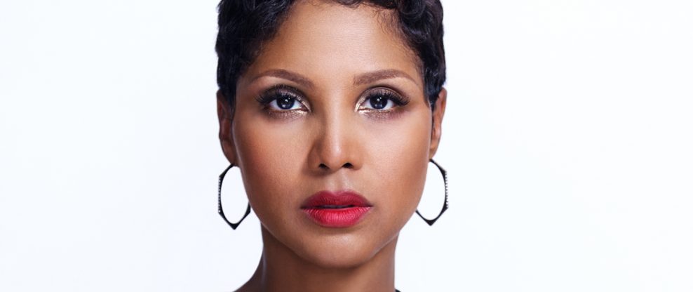 Toni Braxton Takes 'As Long As I Live' Tour On The Road In Support of Her 'Sex & Cigarettes' Album