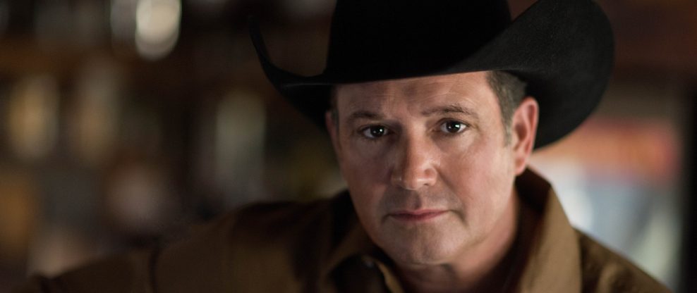 Tracy Byrd Talks About His 25th Anniversary Tour And Being Midland's Biggest Fan