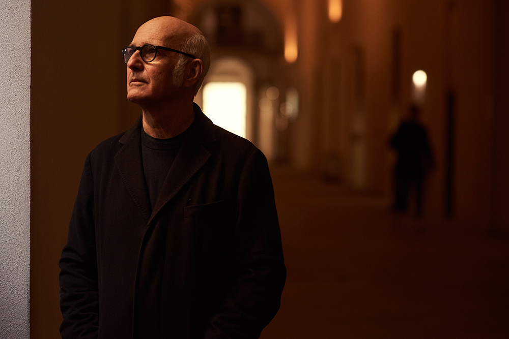 Pianist Ludovico Einaudi ReSigns With Decca, Plans North American Tour