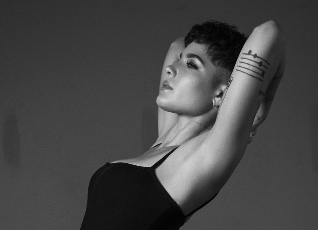 Halsey To Receive New Artist Award From Songwriters Hall of Fame