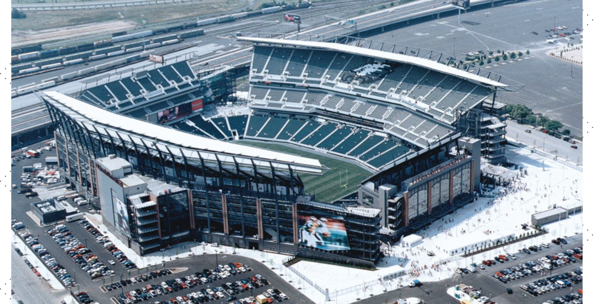 Philadelphia Eagles Light Lincoln Financial Field Green in Honor of Green  Sports Day - Green Sports Alliance