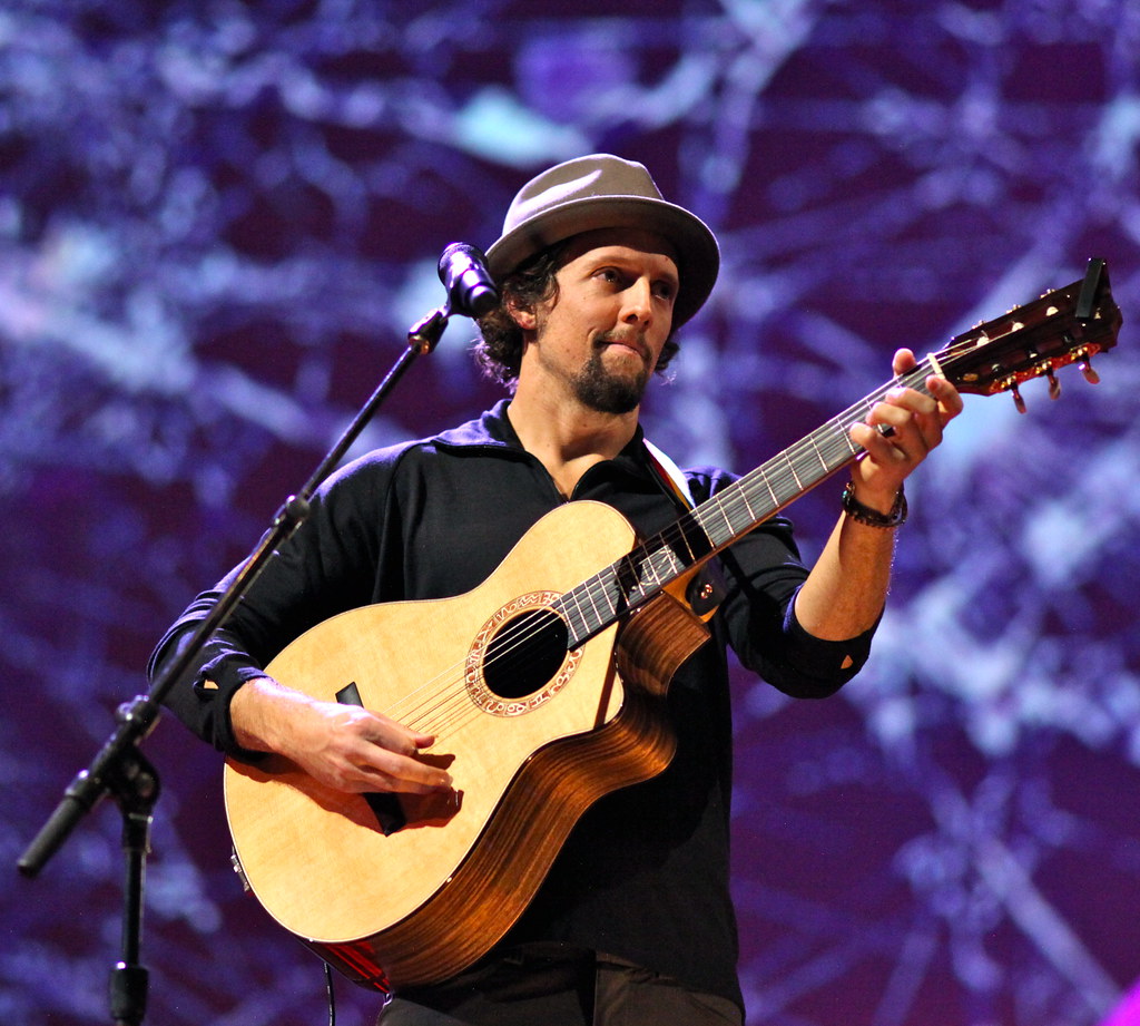 Downtown Neighbouring Rights Signs Jason Mraz To WW Deal