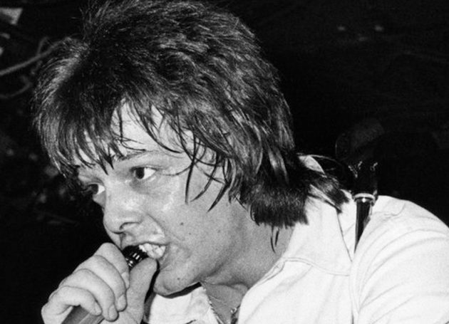 Eddie and The Hot Rods Frontman Barrie Masters Passes at 63