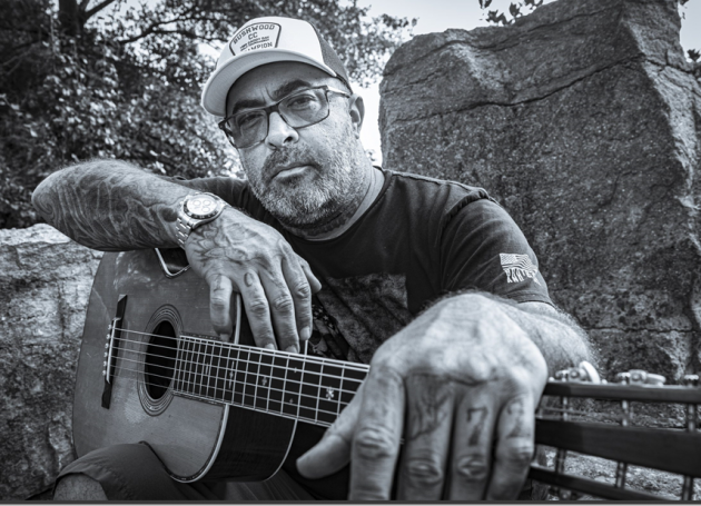 Staind Frontman & Singer/Songwriter Aaron Lewis Drops New Single 'Made In China' Ahead of Album Release
