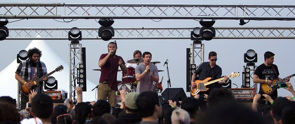Dance Gavin Dance Lead Singer Tilian Pearson Back With The Band After Sexual Misconduct Allegations
