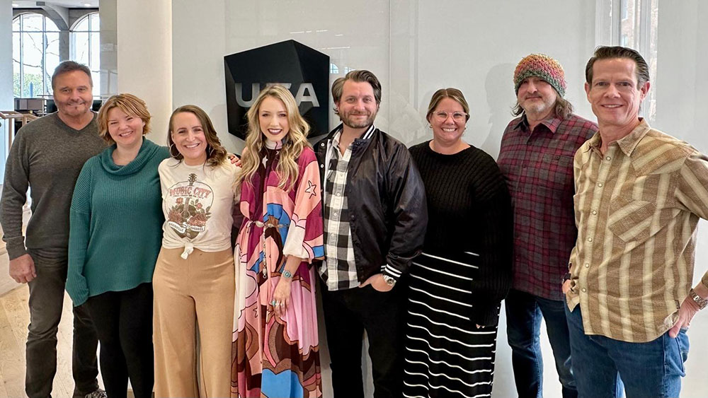 Emily Ann Roberts Signs With UTA