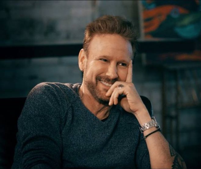 Canadian Singer Corey Hart Sells Publishing Catalog to PeerMusic