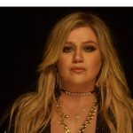 Kelly Clarkson Postpones The Opening Dates of Her New Las Vegas Residency