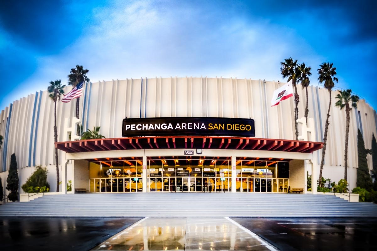 Bad Bunny  Pechanga Arena San Diego