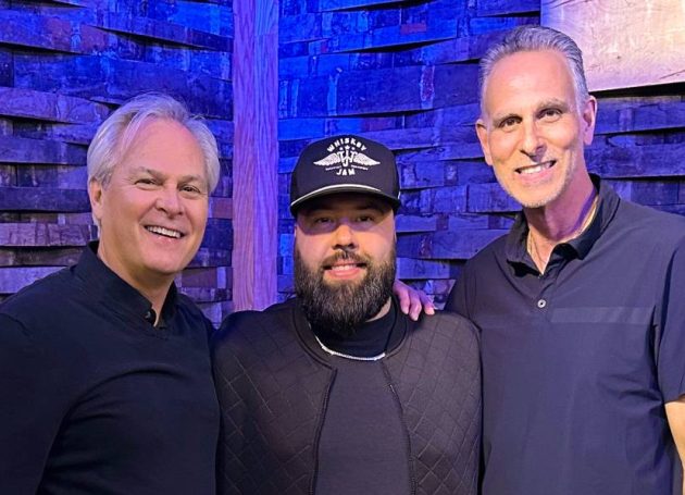 Reviver Entertainment Group Signs Country Vocalist Randall Fowler