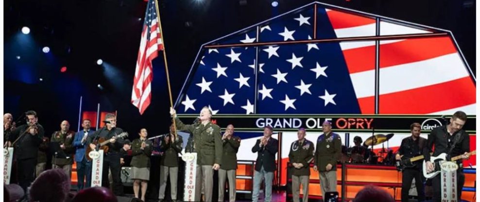 Country Star Craig Morgan Re-Enlists in US Army During Grand Ole Opry Show
