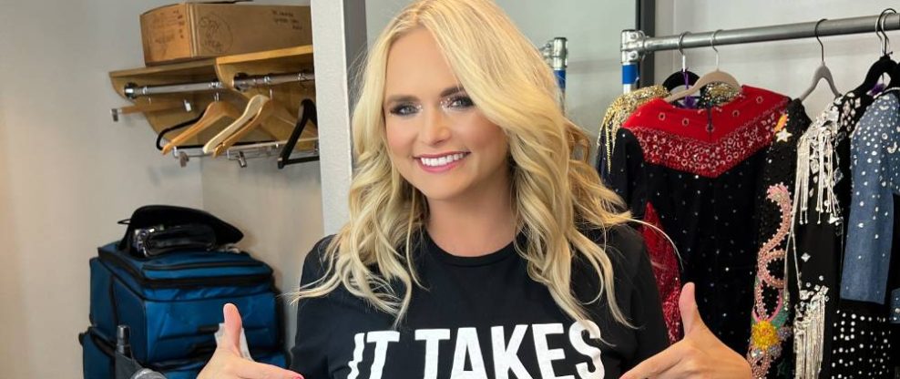 Miranda Lambert's MuttNation Foundation Awards Over $175,000 From The 'It Takes Balls" Campaign