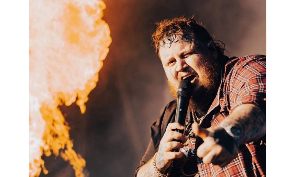 Grammy Nominated Country Superstar Jelly Roll Announces The 'Beautifully Broken' Tour