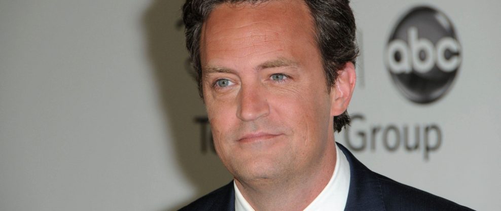 Friends' cast releases joint statement honoring late co-star Matthew Perry  - ABC News