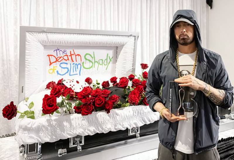Eminem Receives BRIT Billion Award