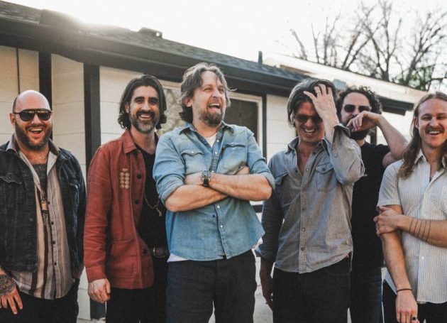 Hayes Carll And The Band Of Heathens Announce Debut Album ' Hayes & The Heathens'