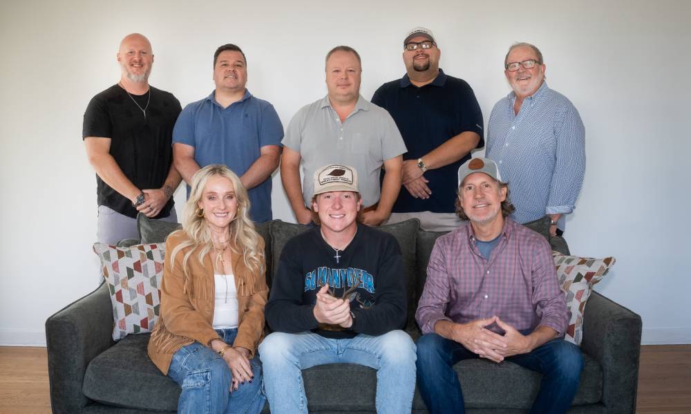 Truth Or Dare Records Signs Austin Williams To RECORDS Nashville / Columbia Records