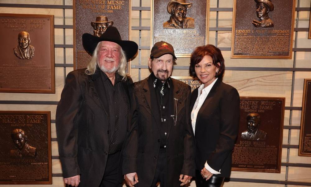 John Anderson, James Burton And Toby Keith Inducted Into Country Music Hall Of Fame