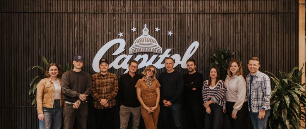 Jamie MacDonald Signs With Capitol Christian Music Group, Round Table Management And United Talent Agency (UTA)