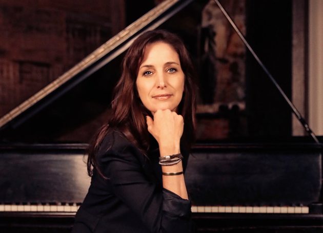 Chantal Kreviazuk