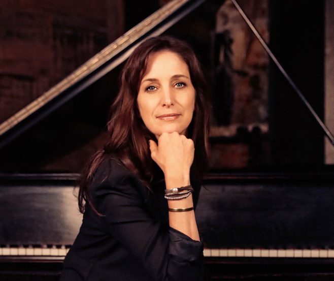 Chantal Kreviazuk