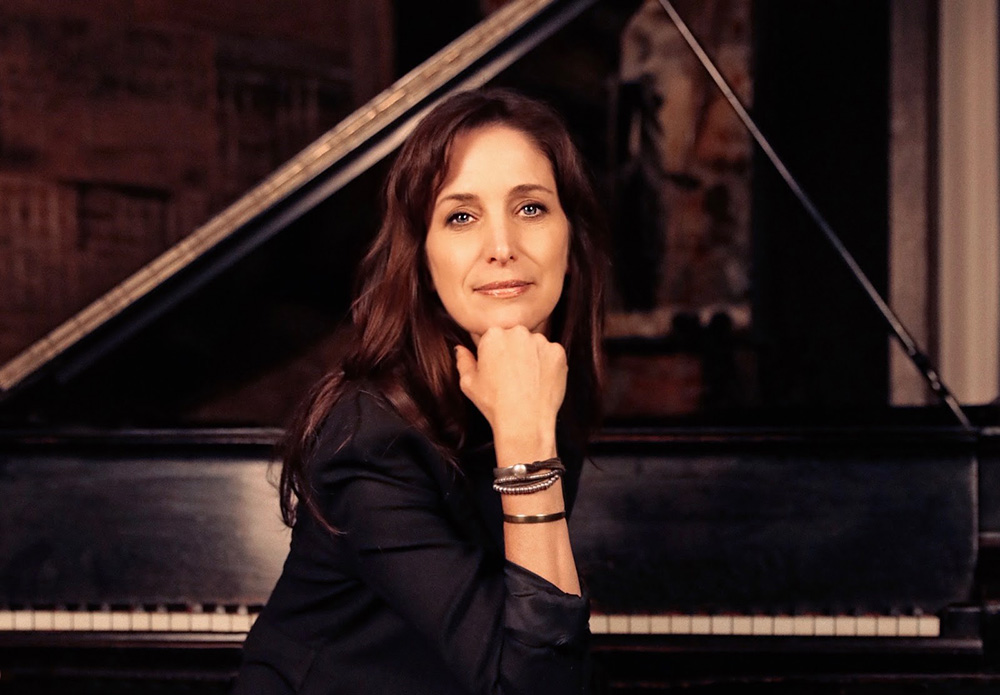 Chantal Kreviazuk