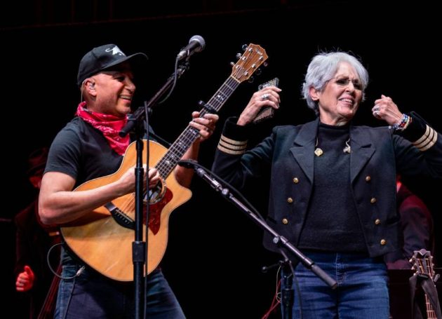 Sweet Relief Musicians Fund Honors Joan Baez With Tom Morello, Bonnie Raitt And More