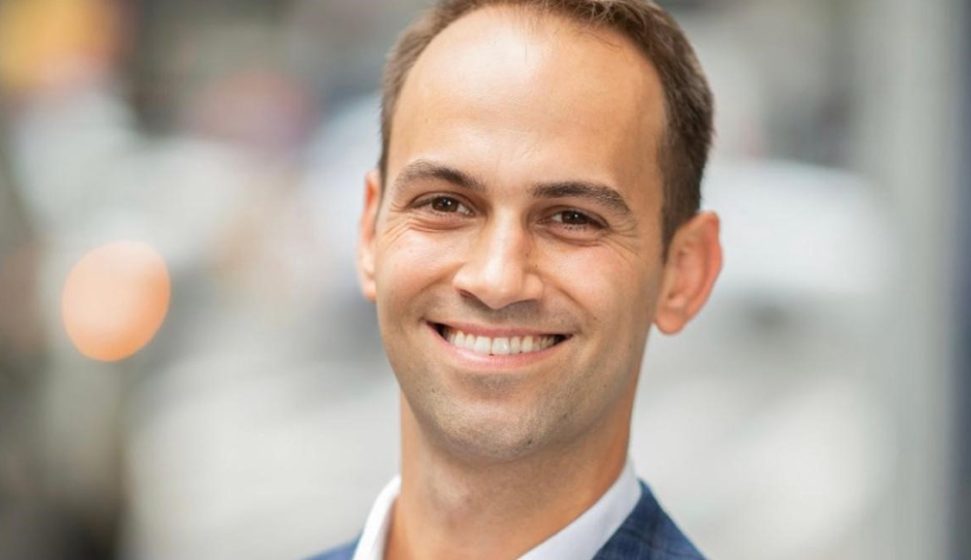 Alex Stolls