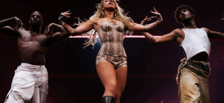 Tate McRae Kicks Off Global 'Miss Possessive' Arena Tour In Lisbon