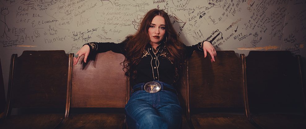 Noeline Hofmann Signs With Sony Music Publishing