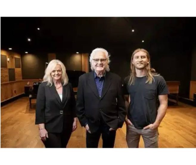 Ricky Skaggs Announces Reopening Of Fully Renovated Skaggs Place Studio