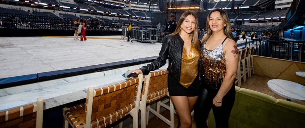 Danna and Vanessa Fuentes