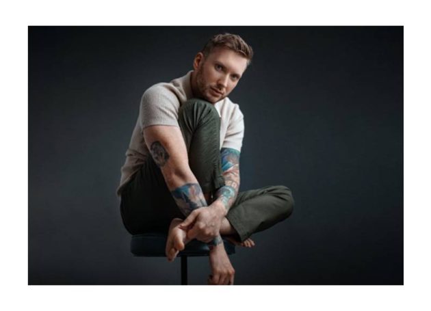 Comedian, Singer And Songwriter Matt Mathews Signs With WME