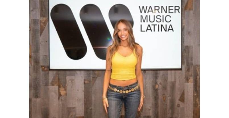 Argentine Songstress Nisi Signs With Warner Music Latina